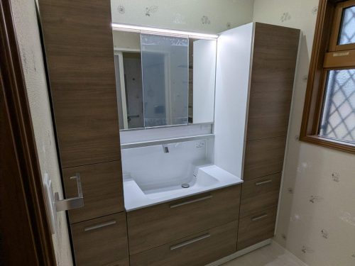 18201edc-f7c9-4dac-8d48-ccc42e3e0d66